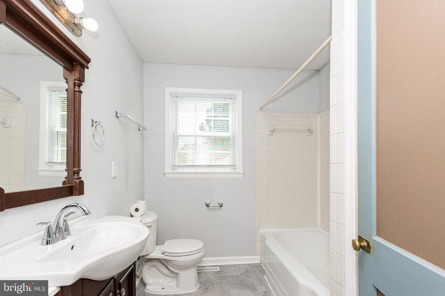 114 FORREST AVE, FREDERICKSBURG, Virginia 22401, 4 Bedrooms Bedrooms, ,1 BathroomBathrooms,Residential,For sale,114 FORREST AVE,VAFB2008722 MLS # VAFB2008722