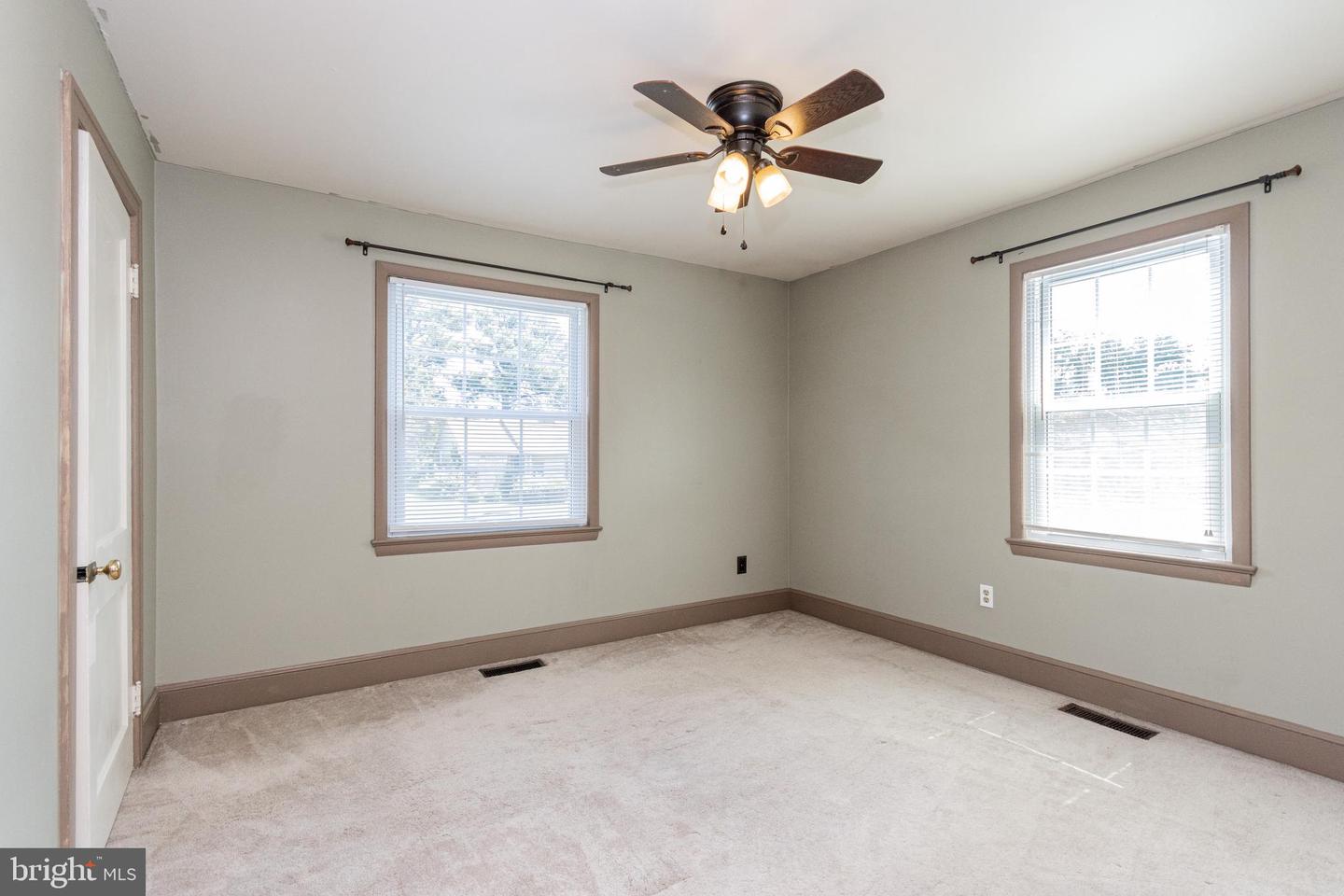 114 FORREST AVE, FREDERICKSBURG, Virginia 22401, 4 Bedrooms Bedrooms, ,1 BathroomBathrooms,Residential,For sale,114 FORREST AVE,VAFB2008722 MLS # VAFB2008722