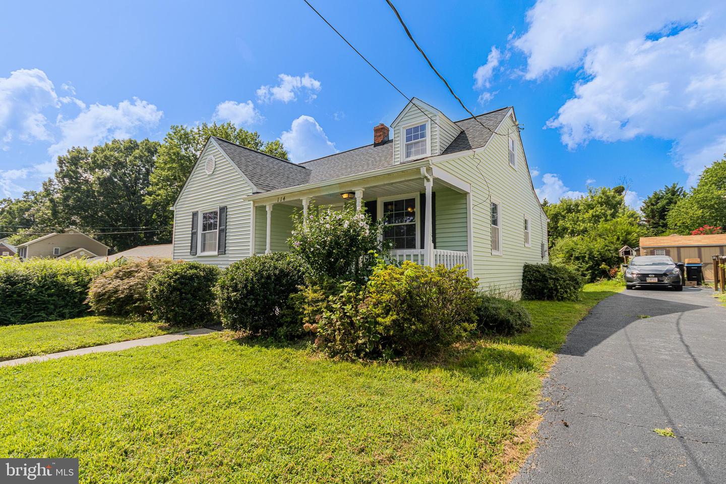 114 FORREST AVE, FREDERICKSBURG, Virginia 22401, 4 Bedrooms Bedrooms, ,1 BathroomBathrooms,Residential,For sale,114 FORREST AVE,VAFB2008722 MLS # VAFB2008722