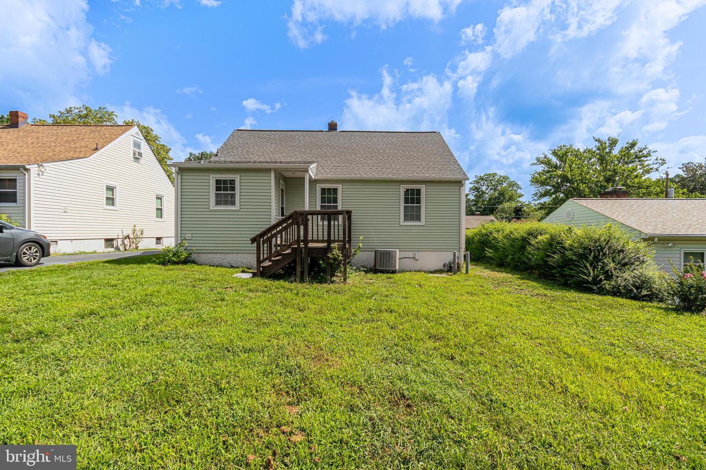 114 FORREST AVE, FREDERICKSBURG, Virginia 22401, 4 Bedrooms Bedrooms, ,1 BathroomBathrooms,Residential,For sale,114 FORREST AVE,VAFB2008722 MLS # VAFB2008722