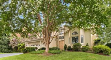 7204 ELIZABETH DR, MCLEAN, Virginia 22101, 4 Bedrooms Bedrooms, ,4 BathroomsBathrooms,Residential,For sale,7204 ELIZABETH DR,VAFX2259686 MLS # VAFX2259686