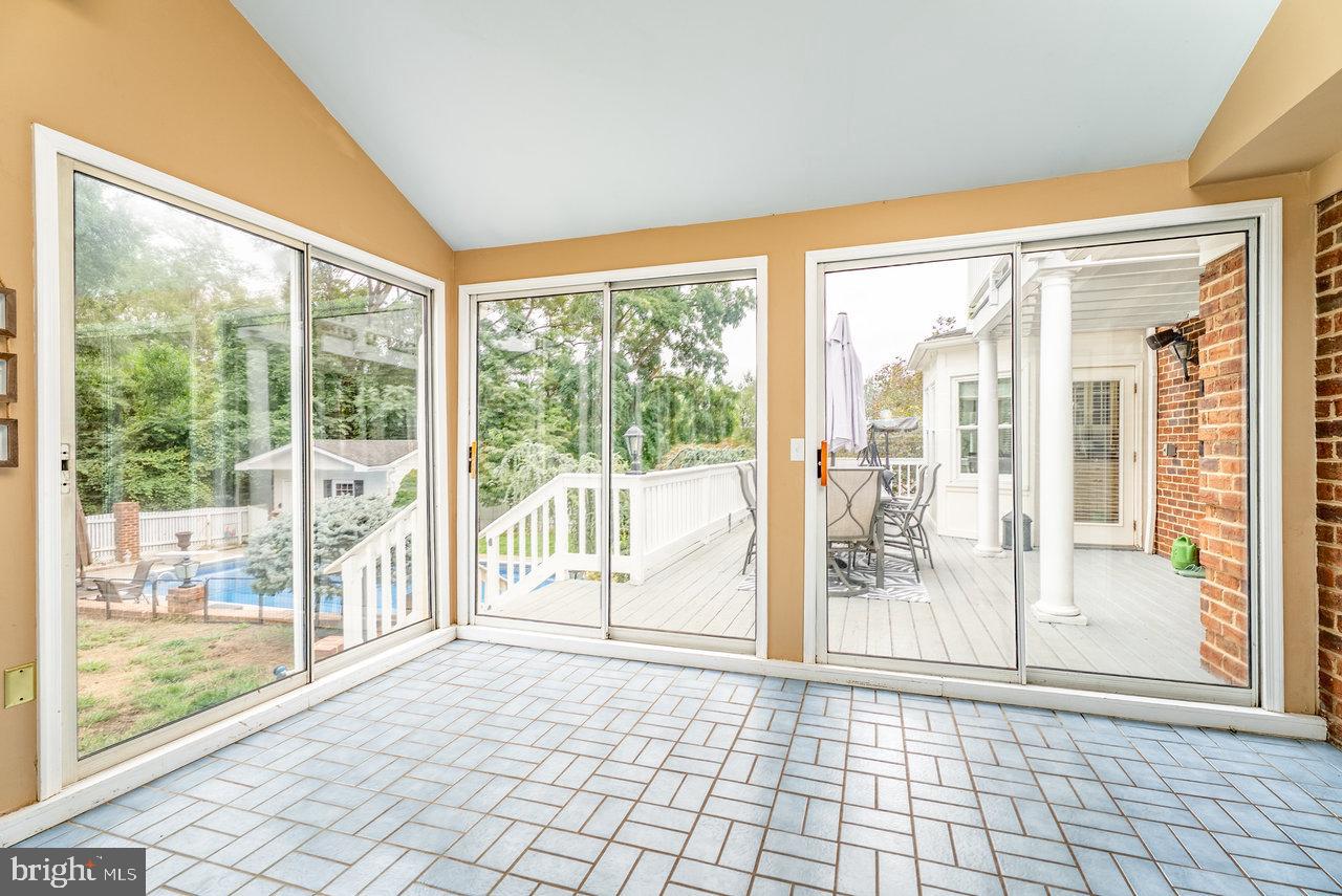 532 MOUNTAIN VIEW DR, HARRISONBURG, Virginia 22801, 4 Bedrooms Bedrooms, ,3 BathroomsBathrooms,Residential,For sale,532 MOUNTAIN VIEW DR,VAHC2000456 MLS # VAHC2000456