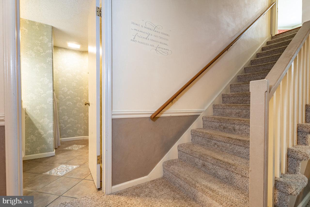 532 MOUNTAIN VIEW DR, HARRISONBURG, Virginia 22801, 4 Bedrooms Bedrooms, ,3 BathroomsBathrooms,Residential,For sale,532 MOUNTAIN VIEW DR,VAHC2000456 MLS # VAHC2000456