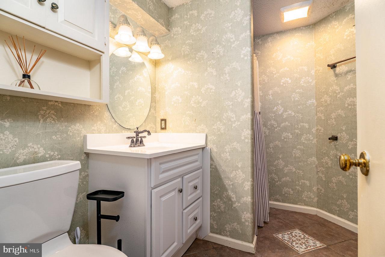 532 MOUNTAIN VIEW DR, HARRISONBURG, Virginia 22801, 4 Bedrooms Bedrooms, ,3 BathroomsBathrooms,Residential,For sale,532 MOUNTAIN VIEW DR,VAHC2000456 MLS # VAHC2000456
