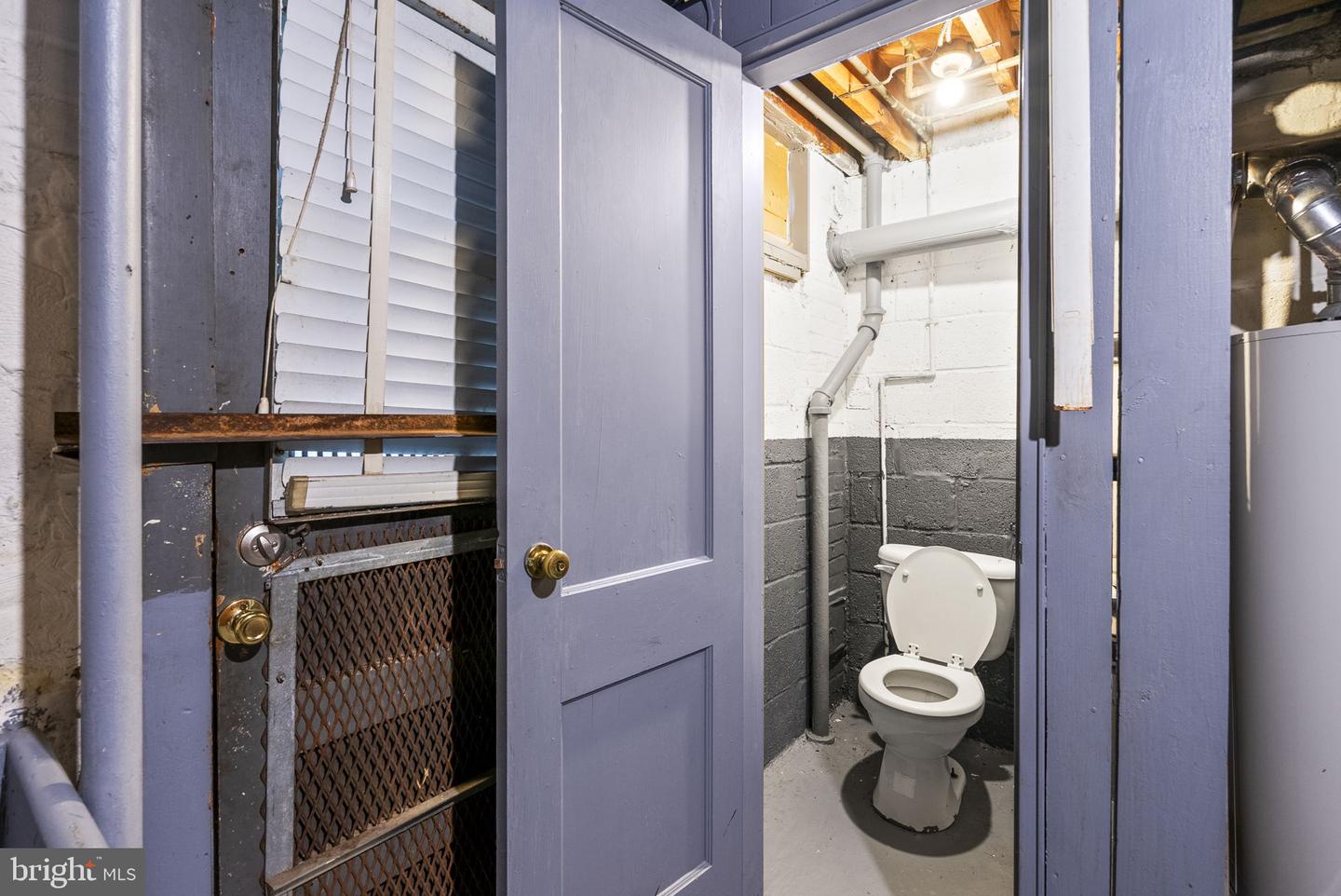 5821 5TH ST NE, WASHINGTON, District Of Columbia 20011, 3 Bedrooms Bedrooms, ,1 BathroomBathrooms,Residential,For sale,5821 5TH ST NE,DCDC2214006 MLS # DCDC2214006