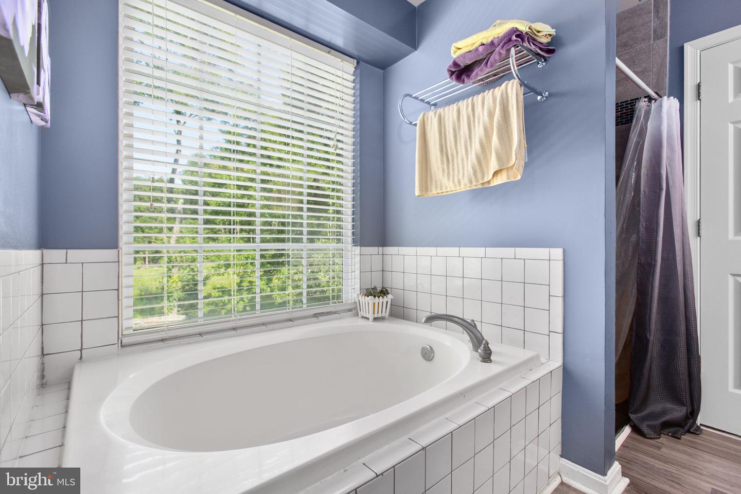 10805 MEADOWLARK LN, SPOTSYLVANIA, Virginia 22553, 4 Bedrooms Bedrooms, ,2 BathroomsBathrooms,Residential,For sale,10805 MEADOWLARK LN,VASP2035276 MLS # VASP2035276