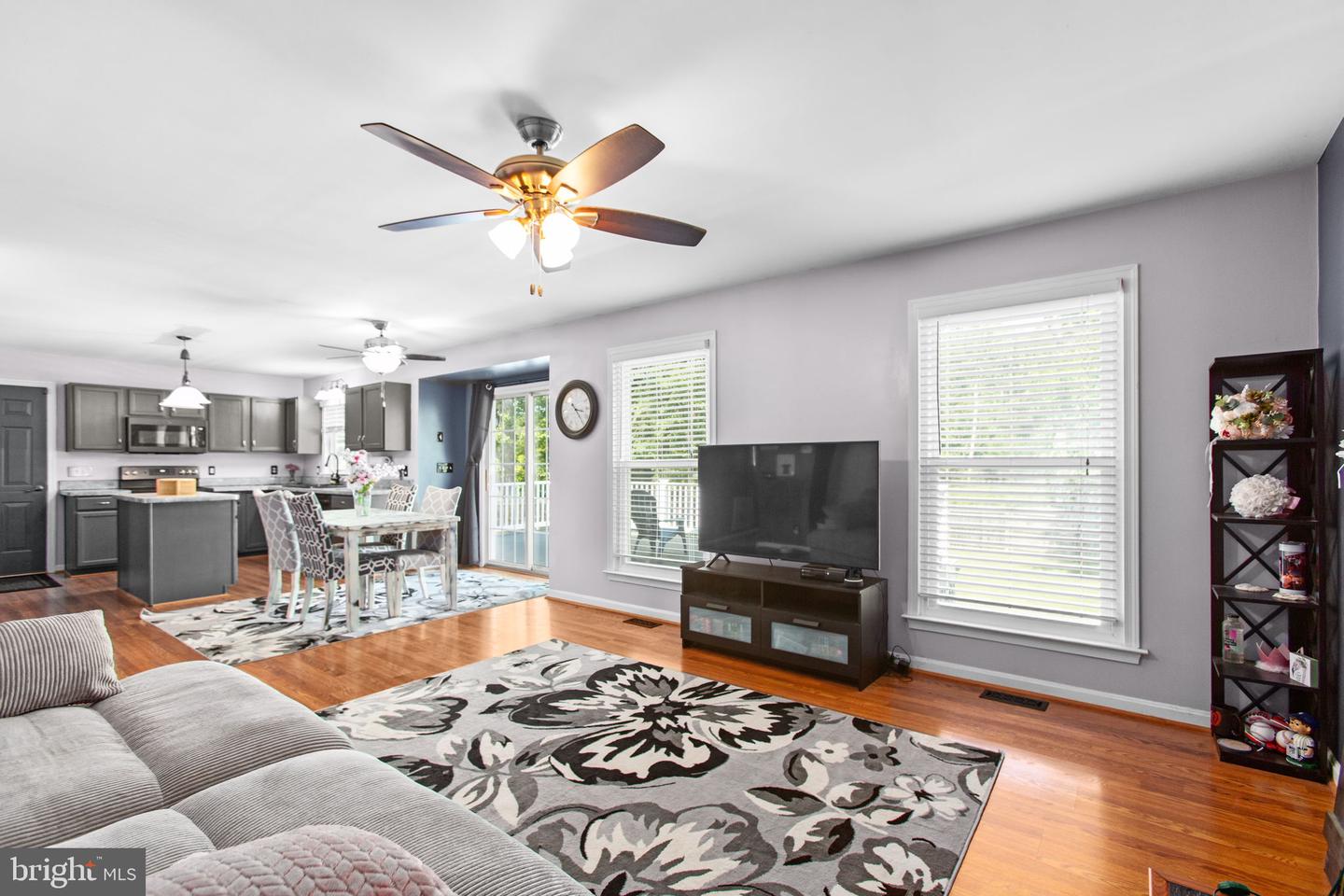 10805 MEADOWLARK LN, SPOTSYLVANIA, Virginia 22553, 4 Bedrooms Bedrooms, ,2 BathroomsBathrooms,Residential,For sale,10805 MEADOWLARK LN,VASP2035276 MLS # VASP2035276