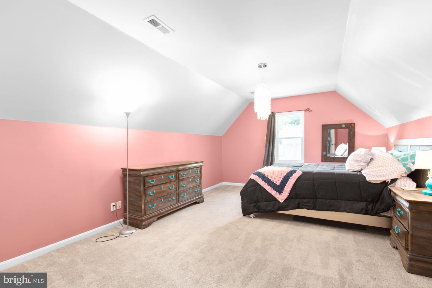 10805 MEADOWLARK LN, SPOTSYLVANIA, Virginia 22553, 4 Bedrooms Bedrooms, ,2 BathroomsBathrooms,Residential,For sale,10805 MEADOWLARK LN,VASP2035276 MLS # VASP2035276