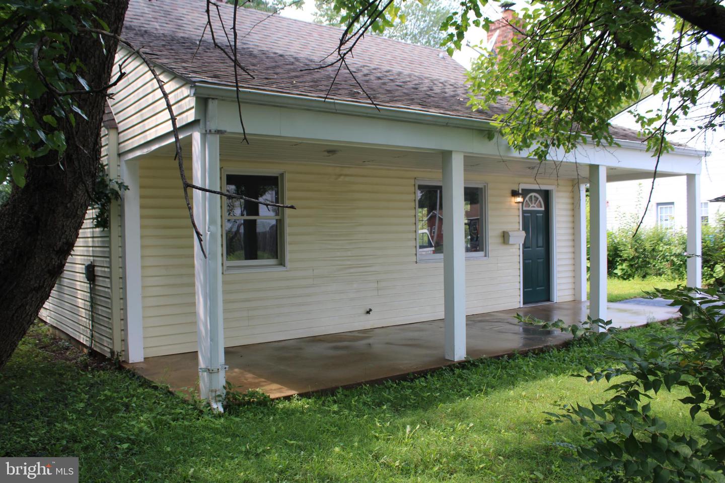 175 OLD CENTREVILLE RD, MANASSAS PARK, Virginia 20111, 2 Bedrooms Bedrooms, ,1 BathroomBathrooms,Residential,For sale,175 OLD CENTREVILLE RD,VAMP2003218 MLS # VAMP2003218
