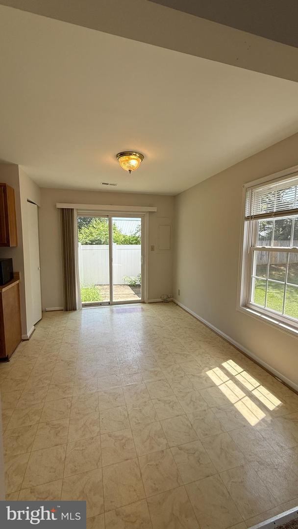 200 SURRY LN #118, STAFFORD, Virginia 22556, 2 Bedrooms Bedrooms, ,1 BathroomBathrooms,Residential,For sale,200 SURRY LN #118,VAST2041612 MLS # VAST2041612