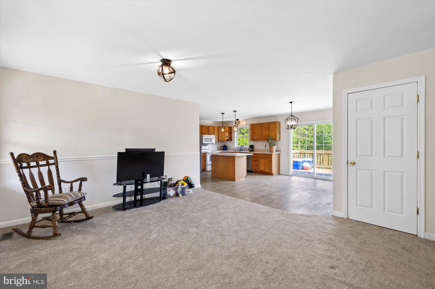 869 KELLOGG MILL RD, FREDERICKSBURG, Virginia 22406, 4 Bedrooms Bedrooms, ,3 BathroomsBathrooms,Residential,For sale,869 KELLOGG MILL RD,VAST2041620 MLS # VAST2041620