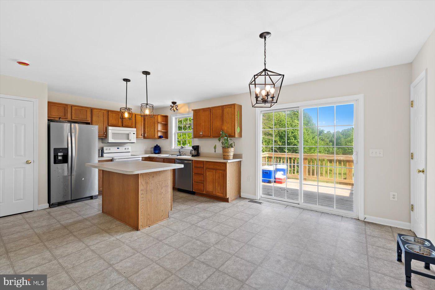 869 KELLOGG MILL RD, FREDERICKSBURG, Virginia 22406, 4 Bedrooms Bedrooms, ,3 BathroomsBathrooms,Residential,For sale,869 KELLOGG MILL RD,VAST2041620 MLS # VAST2041620