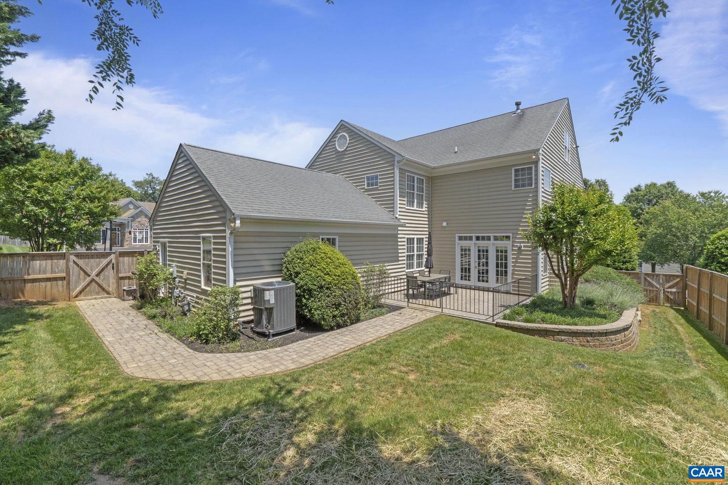 1107 PIKE PL, CHARLOTTESVILLE, Virginia 22901, 4 Bedrooms Bedrooms, ,3 BathroomsBathrooms,Residential,For sale,1107 PIKE PL,667568 MLS # 667568