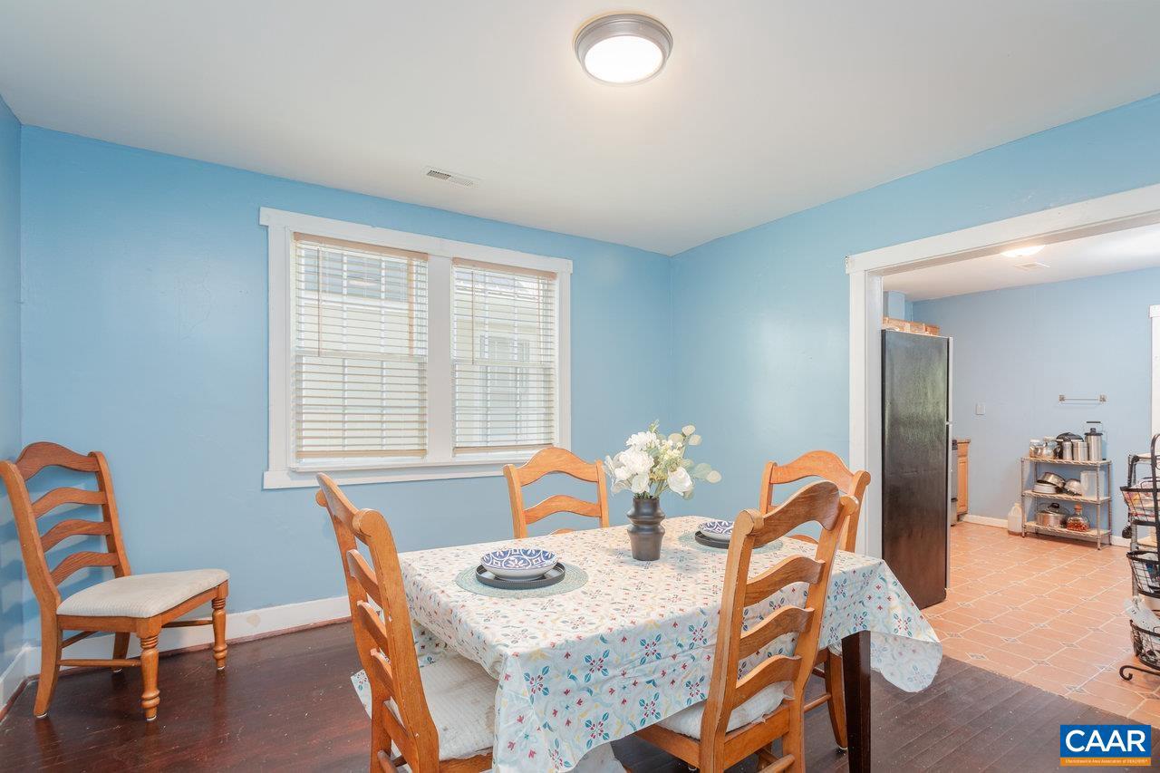 358 E ROCK ST, HARRISONBURG, Virginia 22802, 3 Bedrooms Bedrooms, ,3 BathroomsBathrooms,Residential,For sale,358 E ROCK ST,667569 MLS # 667569