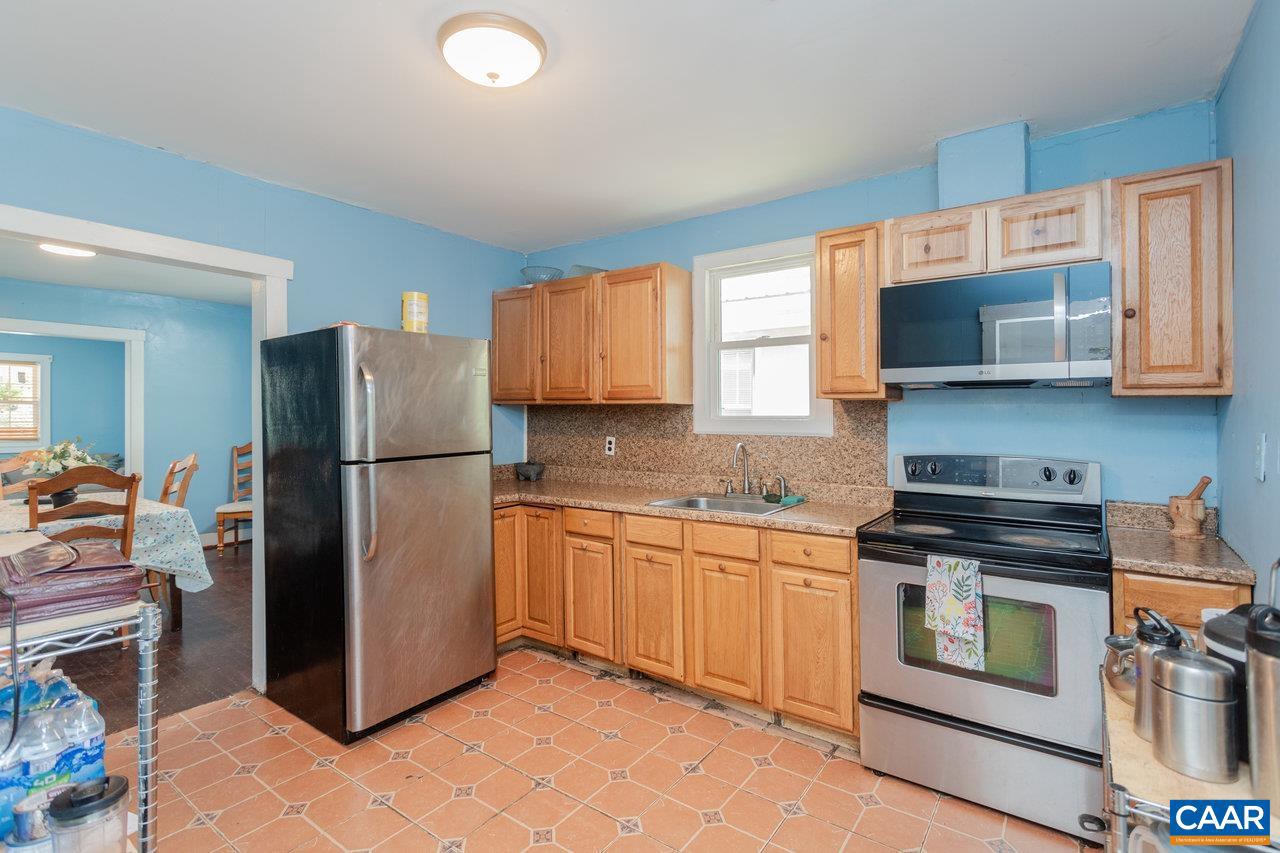 358 E ROCK ST, HARRISONBURG, Virginia 22802, 3 Bedrooms Bedrooms, ,3 BathroomsBathrooms,Residential,For sale,358 E ROCK ST,667569 MLS # 667569
