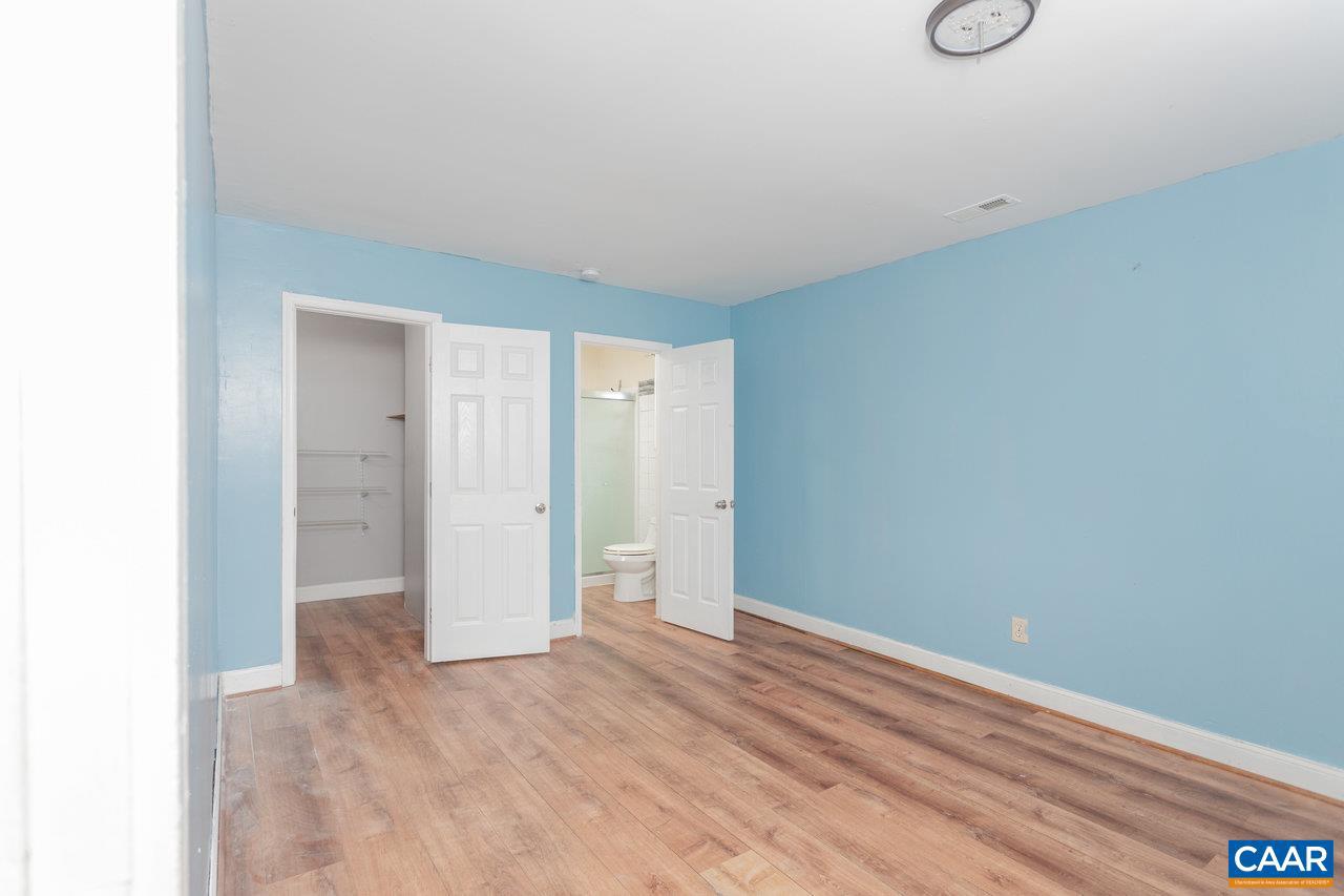 358 E ROCK ST, HARRISONBURG, Virginia 22802, 3 Bedrooms Bedrooms, ,3 BathroomsBathrooms,Residential,For sale,358 E ROCK ST,667569 MLS # 667569