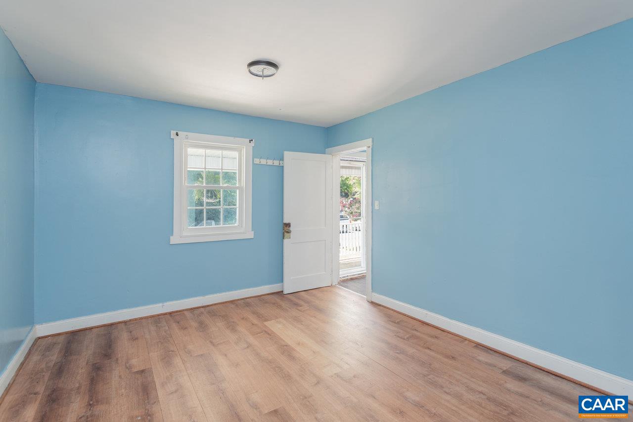 358 E ROCK ST, HARRISONBURG, Virginia 22802, 3 Bedrooms Bedrooms, ,3 BathroomsBathrooms,Residential,For sale,358 E ROCK ST,667569 MLS # 667569