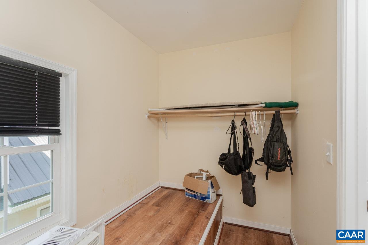358 E ROCK ST, HARRISONBURG, Virginia 22802, 3 Bedrooms Bedrooms, ,3 BathroomsBathrooms,Residential,For sale,358 E ROCK ST,667569 MLS # 667569