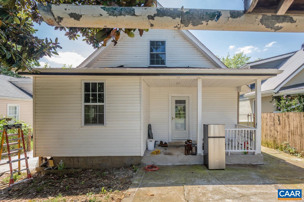 358 E ROCK ST, HARRISONBURG, Virginia 22802, 3 Bedrooms Bedrooms, ,3 BathroomsBathrooms,Residential,For sale,358 E ROCK ST,667569 MLS # 667569