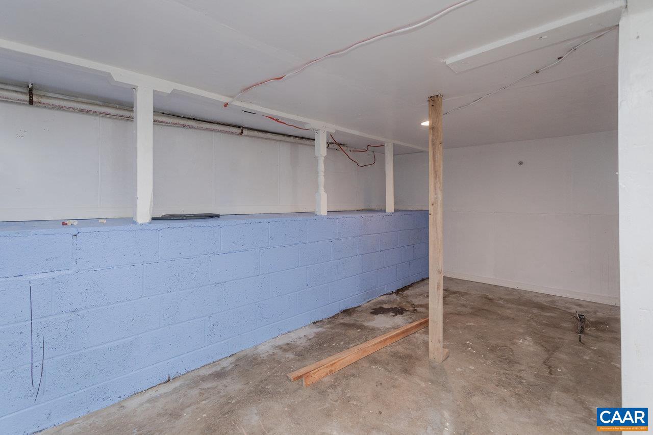 358 E ROCK ST, HARRISONBURG, Virginia 22802, 3 Bedrooms Bedrooms, ,3 BathroomsBathrooms,Residential,For sale,358 E ROCK ST,667569 MLS # 667569
