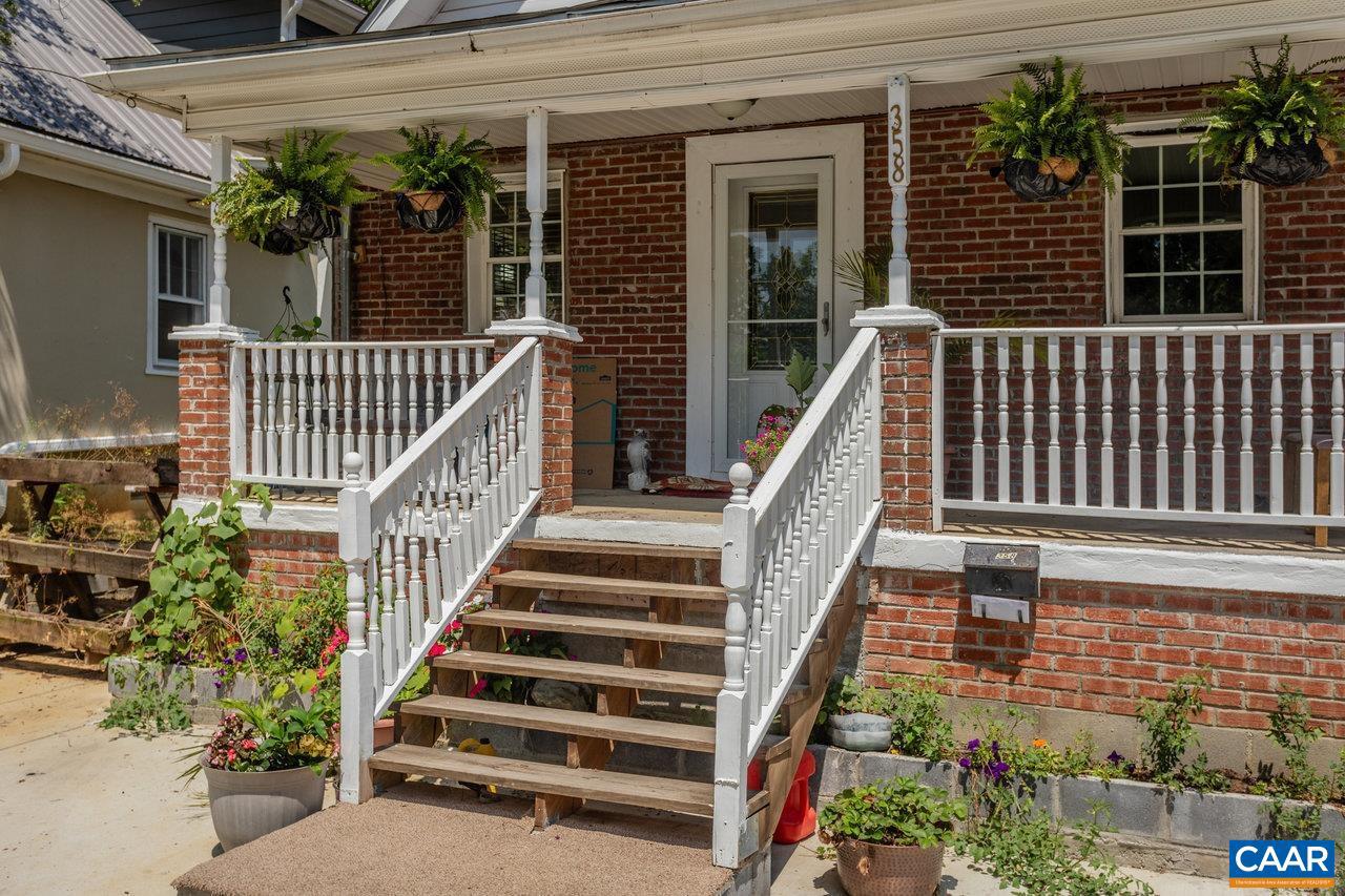 358 E ROCK ST, HARRISONBURG, Virginia 22802, 3 Bedrooms Bedrooms, ,3 BathroomsBathrooms,Residential,For sale,358 E ROCK ST,667569 MLS # 667569