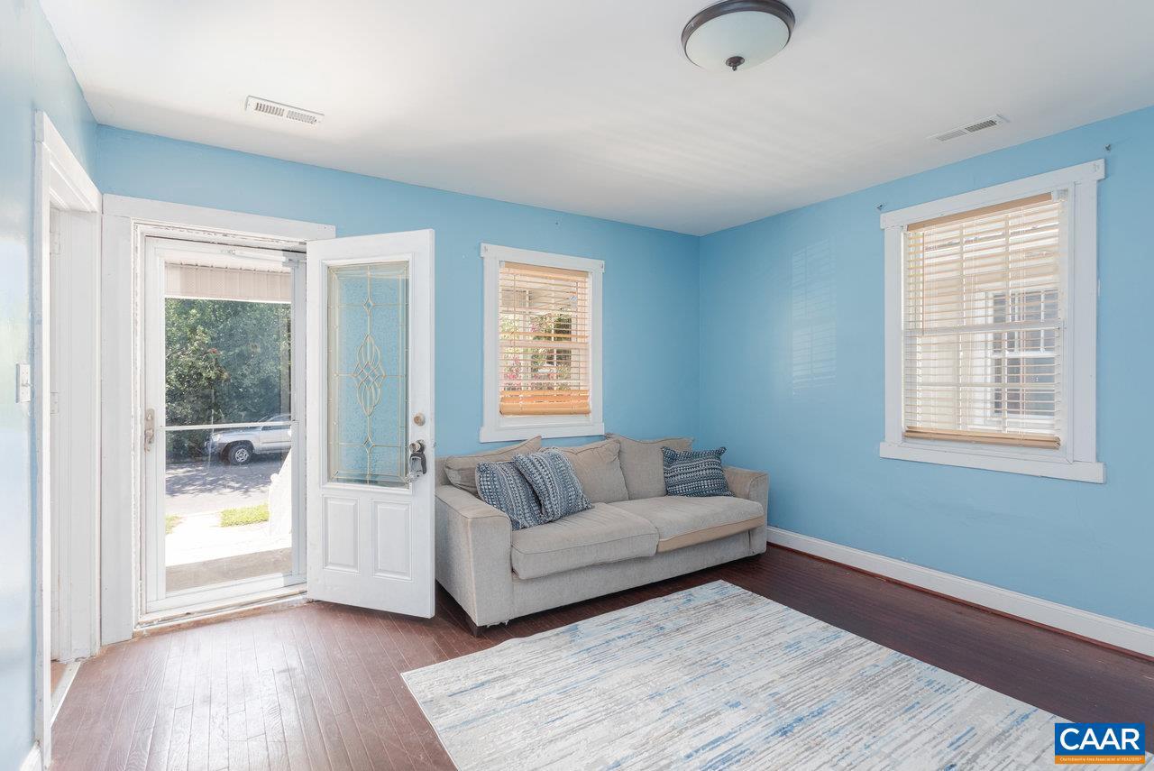 358 E ROCK ST, HARRISONBURG, Virginia 22802, 3 Bedrooms Bedrooms, ,3 BathroomsBathrooms,Residential,For sale,358 E ROCK ST,667569 MLS # 667569