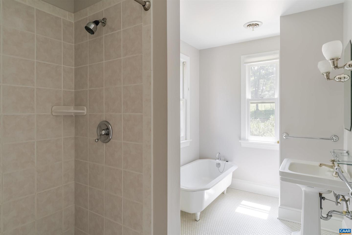 410 HONEYSUCKLE HILL RD, LEXINGTON, Virginia 24450, 4 Bedrooms Bedrooms, ,3 BathroomsBathrooms,Residential,For sale,410 HONEYSUCKLE HILL RD,667570 MLS # 667570