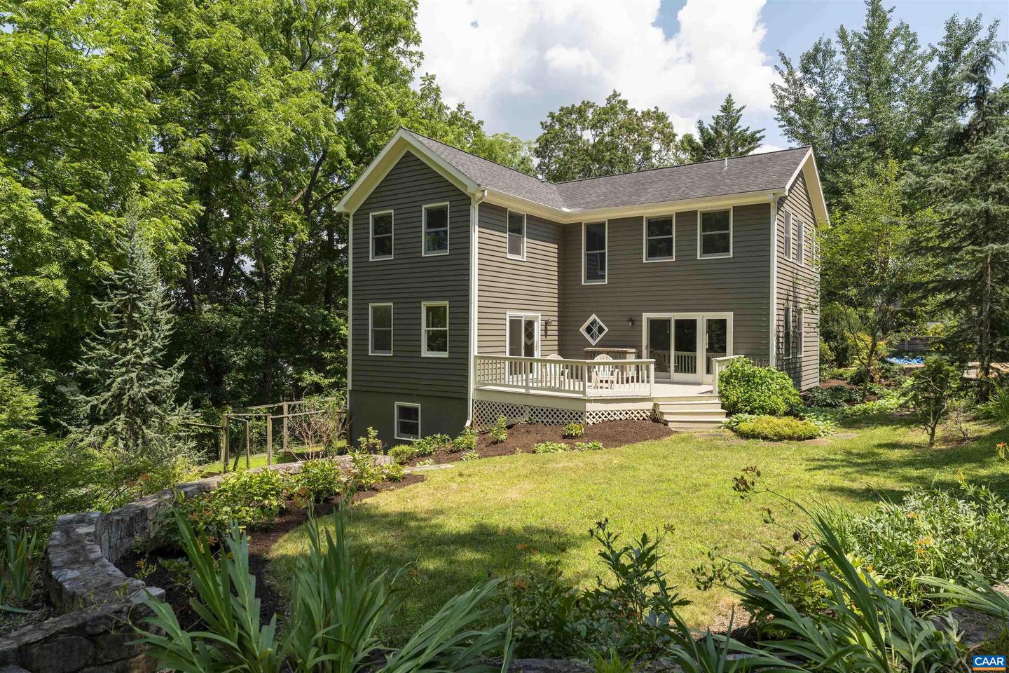 410 HONEYSUCKLE HILL RD, LEXINGTON, Virginia 24450, 4 Bedrooms Bedrooms, ,3 BathroomsBathrooms,Residential,For sale,410 HONEYSUCKLE HILL RD,667570 MLS # 667570