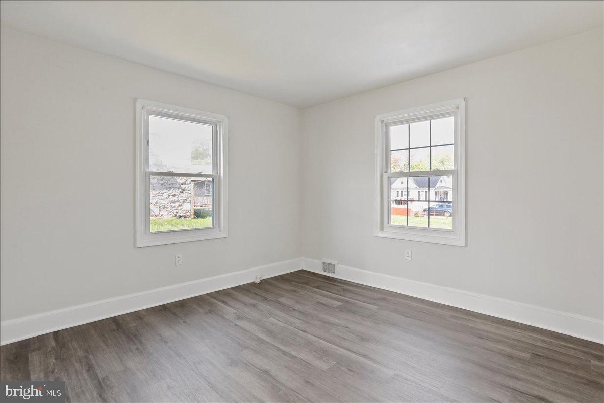 2109 VALLEY AVE, WINCHESTER, Virginia 22601, ,Land,For sale,2109 VALLEY AVE,VAWI2007502 MLS # VAWI2007502