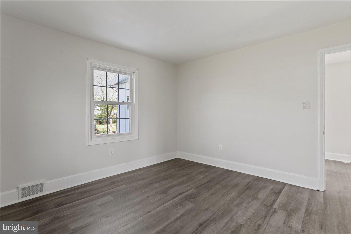 2109 VALLEY AVE, WINCHESTER, Virginia 22601, ,Land,For sale,2109 VALLEY AVE,VAWI2007502 MLS # VAWI2007502