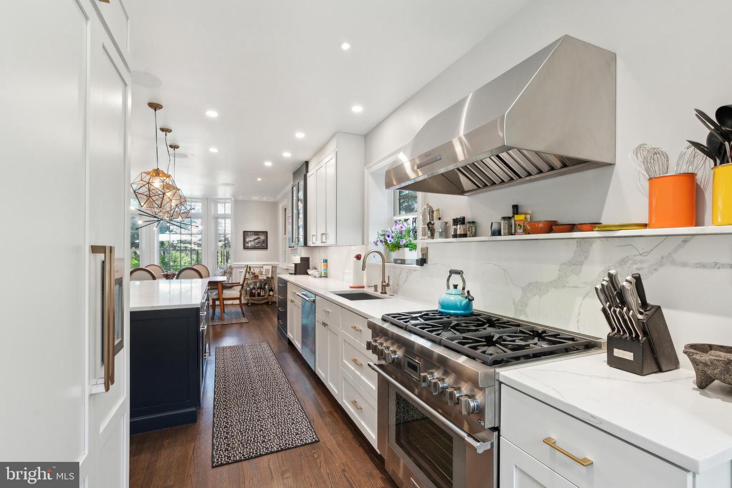 2916 NEW MEXICO AVE NW, WASHINGTON, District Of Columbia 20016, 4 Bedrooms Bedrooms, 16 Rooms Rooms,3 BathroomsBathrooms,Residential,For sale,2916 NEW MEXICO AVE NW,DCDC2197598 MLS # DCDC2197598