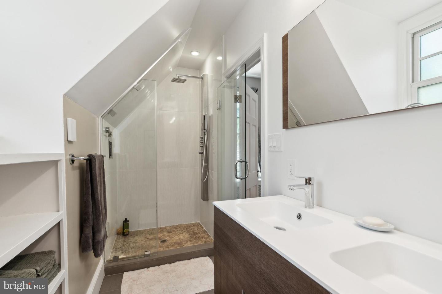2916 NEW MEXICO AVE NW, WASHINGTON, District Of Columbia 20016, 4 Bedrooms Bedrooms, 16 Rooms Rooms,3 BathroomsBathrooms,Residential,For sale,2916 NEW MEXICO AVE NW,DCDC2197598 MLS # DCDC2197598
