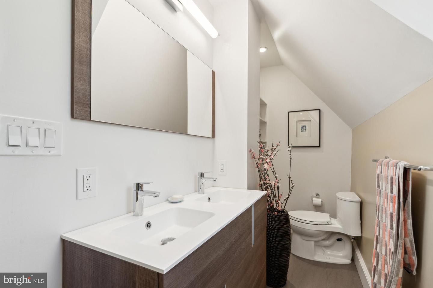 2916 NEW MEXICO AVE NW, WASHINGTON, District Of Columbia 20016, 4 Bedrooms Bedrooms, 16 Rooms Rooms,3 BathroomsBathrooms,Residential,For sale,2916 NEW MEXICO AVE NW,DCDC2197598 MLS # DCDC2197598