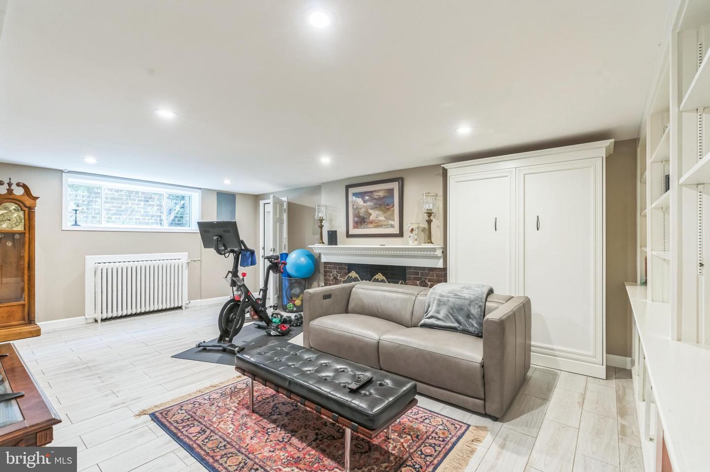 2916 NEW MEXICO AVE NW, WASHINGTON, District Of Columbia 20016, 4 Bedrooms Bedrooms, 16 Rooms Rooms,3 BathroomsBathrooms,Residential,For sale,2916 NEW MEXICO AVE NW,DCDC2197598 MLS # DCDC2197598