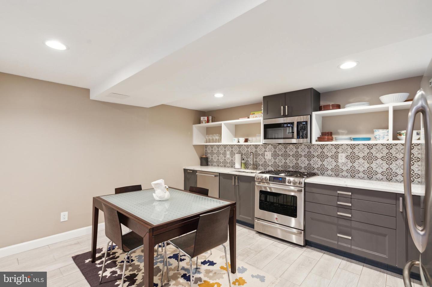 2916 NEW MEXICO AVE NW, WASHINGTON, District Of Columbia 20016, 4 Bedrooms Bedrooms, 16 Rooms Rooms,3 BathroomsBathrooms,Residential,For sale,2916 NEW MEXICO AVE NW,DCDC2197598 MLS # DCDC2197598