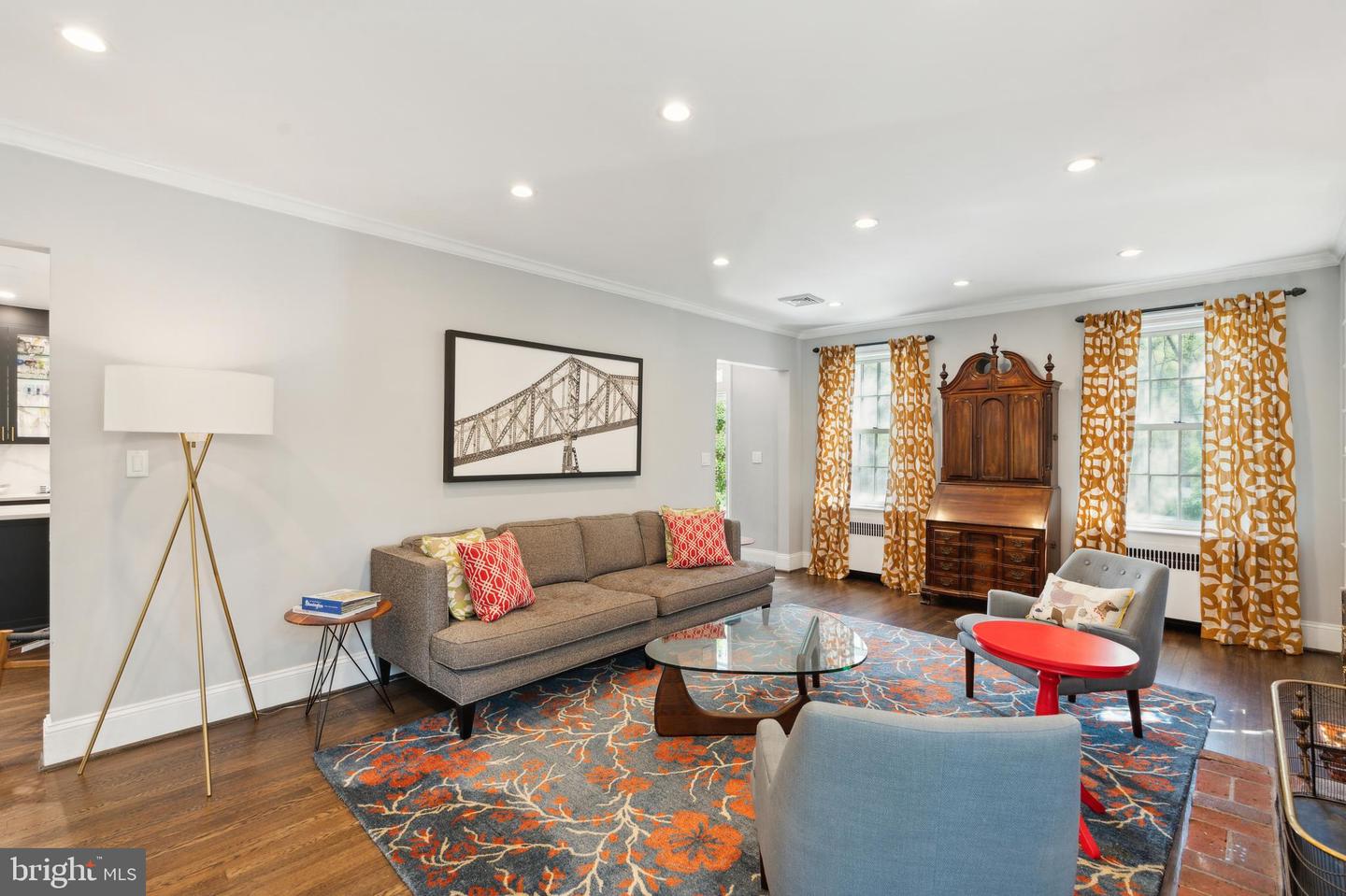2916 NEW MEXICO AVE NW, WASHINGTON, District Of Columbia 20016, 4 Bedrooms Bedrooms, 16 Rooms Rooms,3 BathroomsBathrooms,Residential,For sale,2916 NEW MEXICO AVE NW,DCDC2197598 MLS # DCDC2197598
