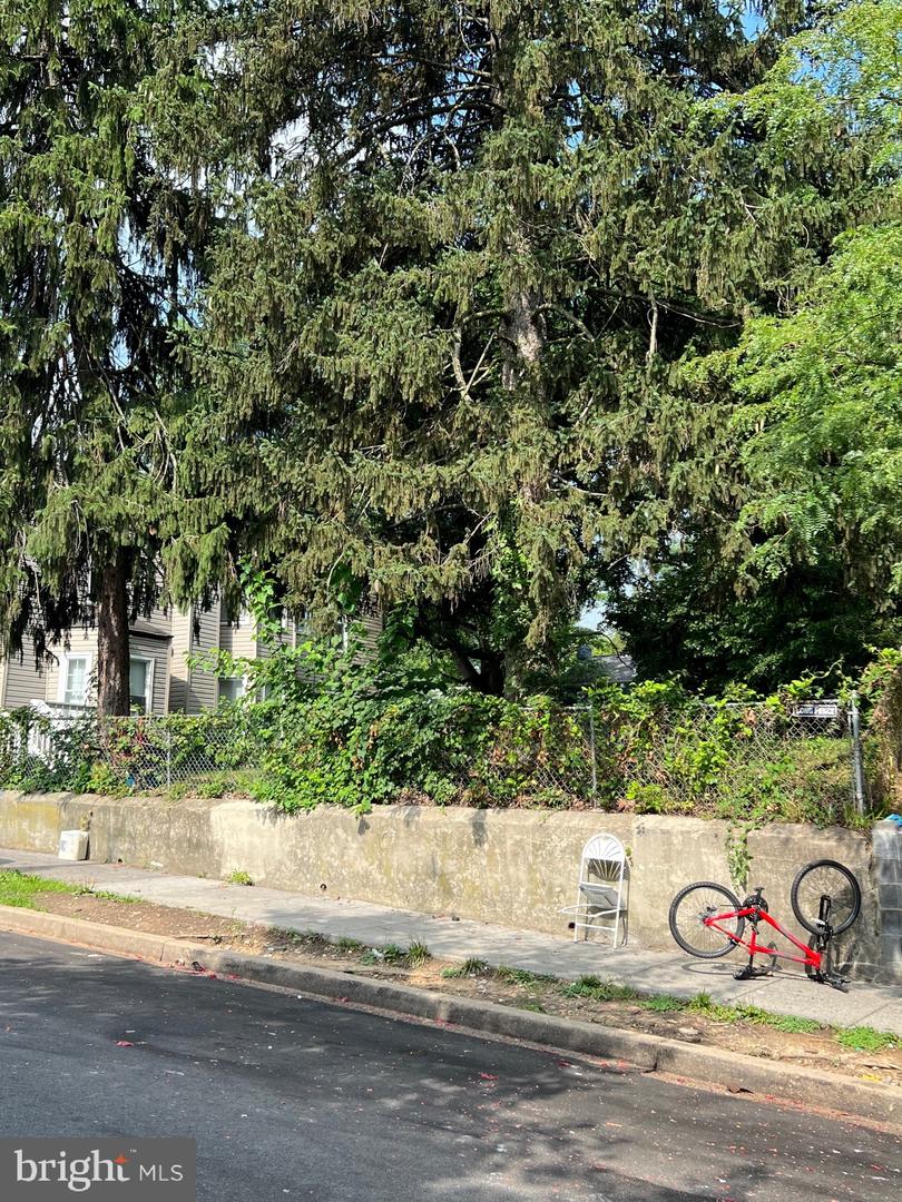 318 57TH ST NE, WASHINGTON, District Of Columbia 20019, ,Land,For sale,318 57TH ST NE,DCDC2214174 MLS # DCDC2214174