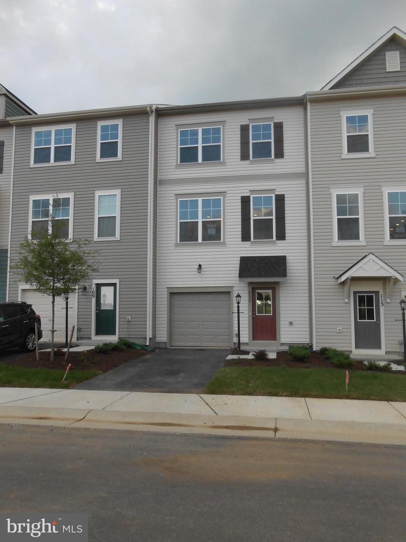 111 FADING STAR, STEPHENSON, Virginia 22656, 3 Bedrooms Bedrooms, ,2 BathroomsBathrooms,Residential,For sale,111 FADING STAR,VAFV2034222 MLS # VAFV2034222