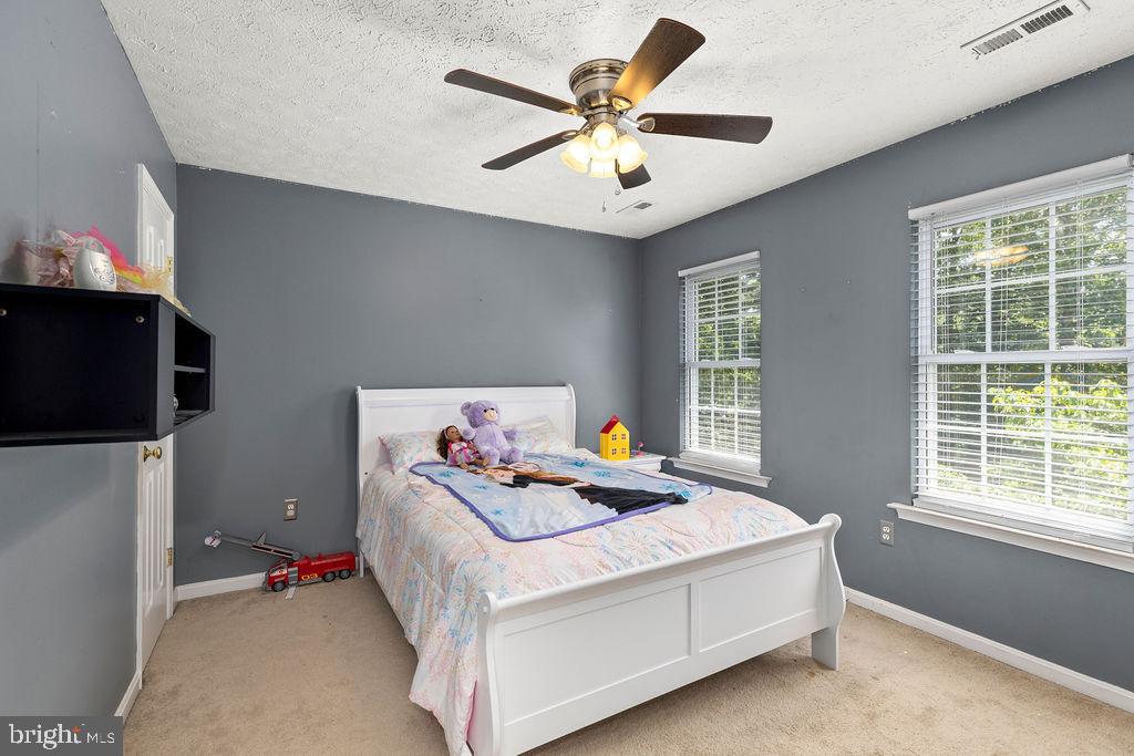 12407 SALIENT LN, SPOTSYLVANIA, Virginia 22551, 3 Bedrooms Bedrooms, ,2 BathroomsBathrooms,Residential,For sale,12407 SALIENT LN,VASP2033544 MLS # VASP2033544