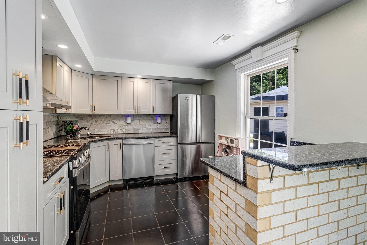 5577 ROUNDTREE DR, WOODBRIDGE, Virginia 22193, 4 Bedrooms Bedrooms, ,2 BathroomsBathrooms,Residential,For sale,5577 ROUNDTREE DR,VAPW2095942 MLS # VAPW2095942