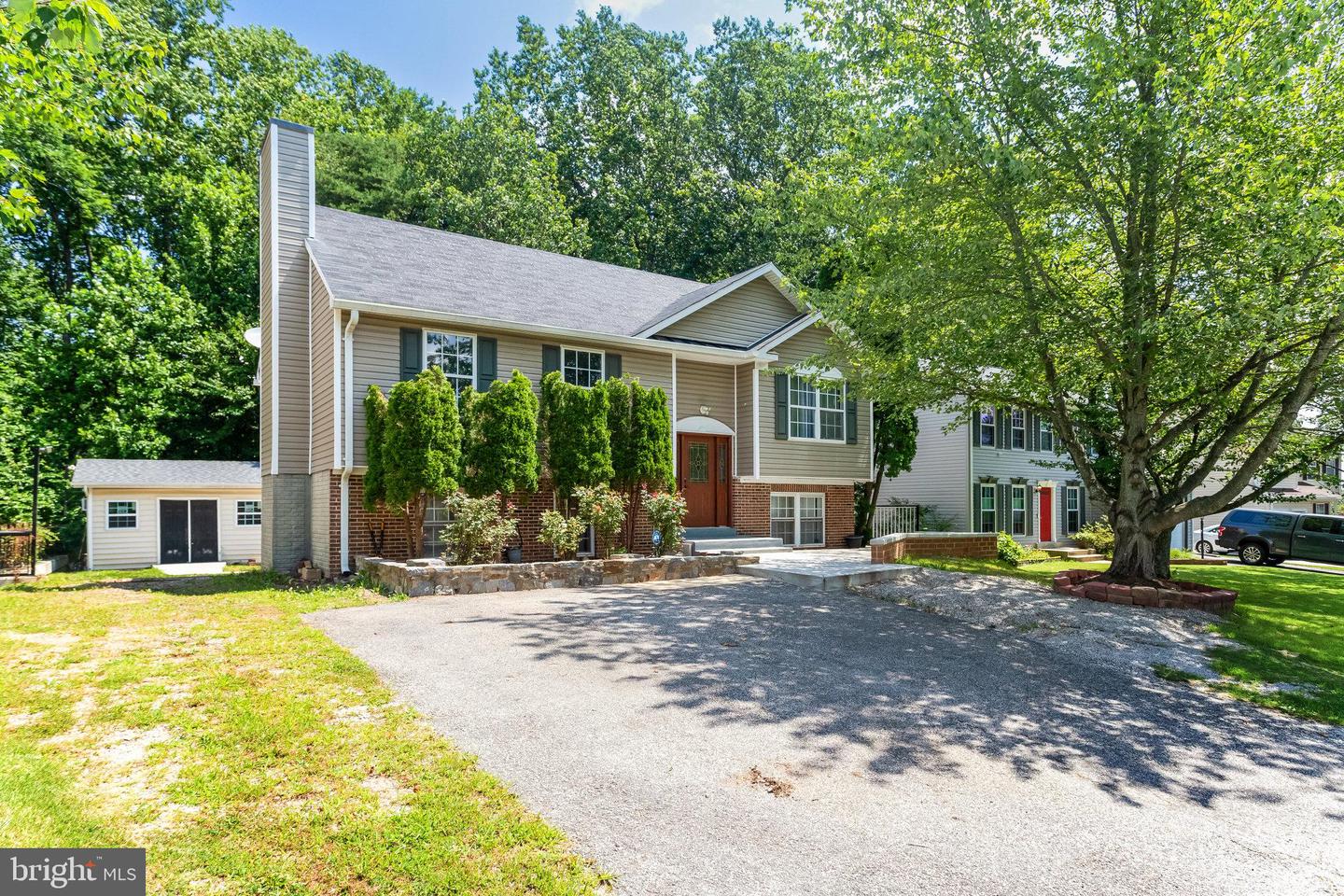 5577 ROUNDTREE DR, WOODBRIDGE, Virginia 22193, 4 Bedrooms Bedrooms, ,2 BathroomsBathrooms,Residential,For sale,5577 ROUNDTREE DR,VAPW2095942 MLS # VAPW2095942