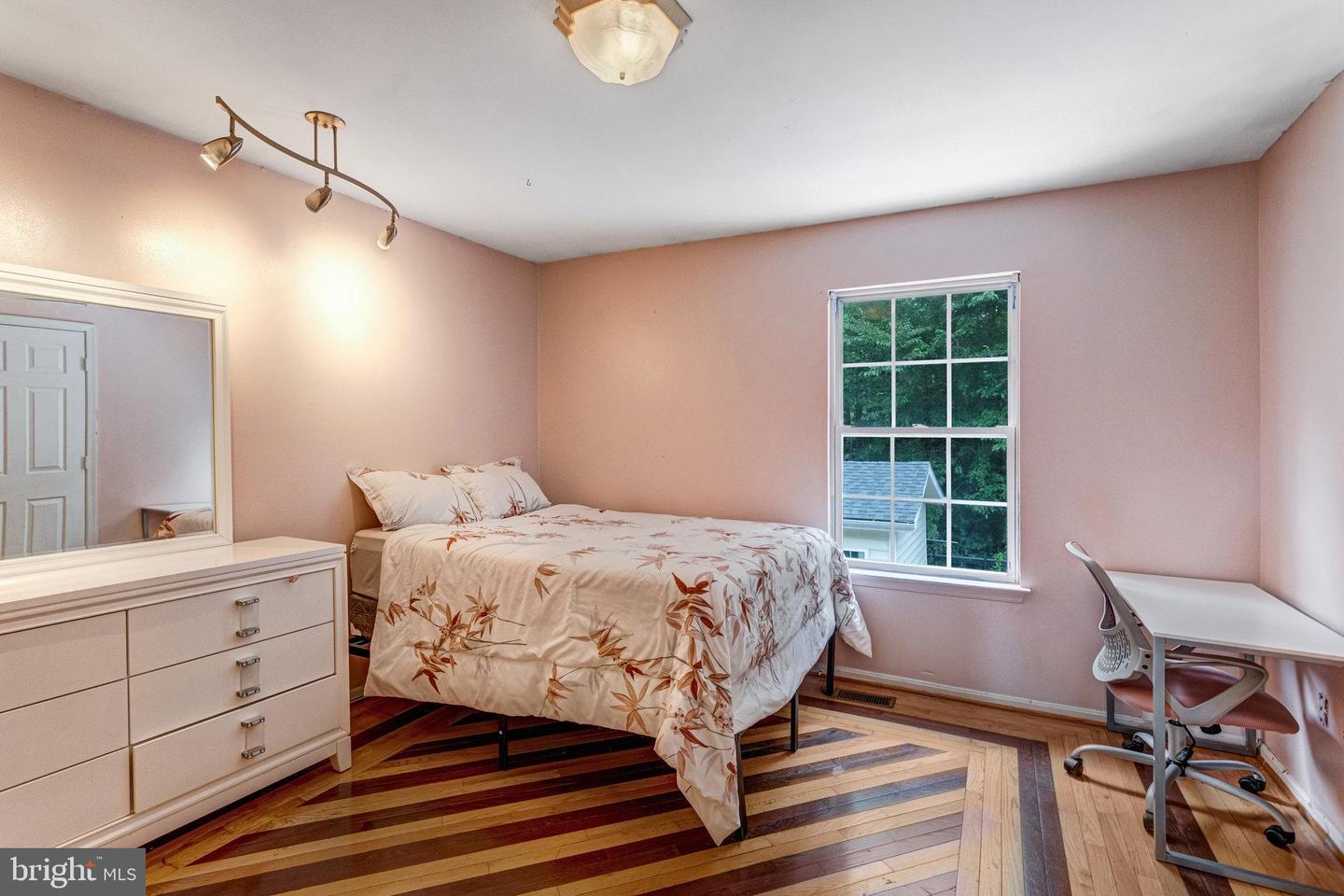 5577 ROUNDTREE DR, WOODBRIDGE, Virginia 22193, 4 Bedrooms Bedrooms, ,2 BathroomsBathrooms,Residential,For sale,5577 ROUNDTREE DR,VAPW2095942 MLS # VAPW2095942