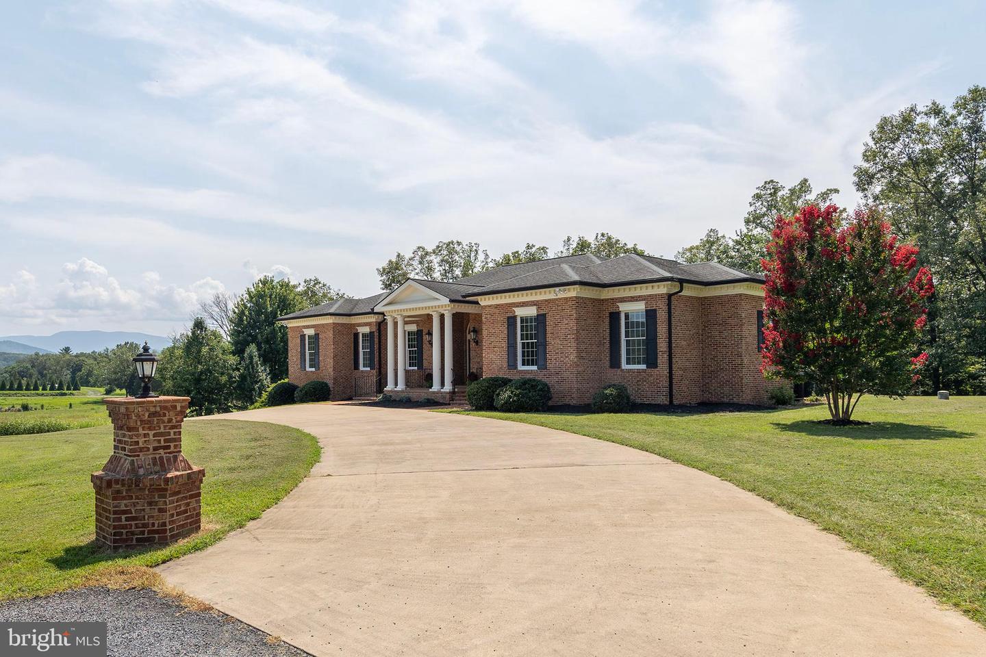 177 HATCHER DR, FRONT ROYAL, Virginia 22630, 4 Bedrooms Bedrooms, 12 Rooms Rooms,4 BathroomsBathrooms,Residential,For sale,177 HATCHER DR,VAWR2011552 MLS # VAWR2011552