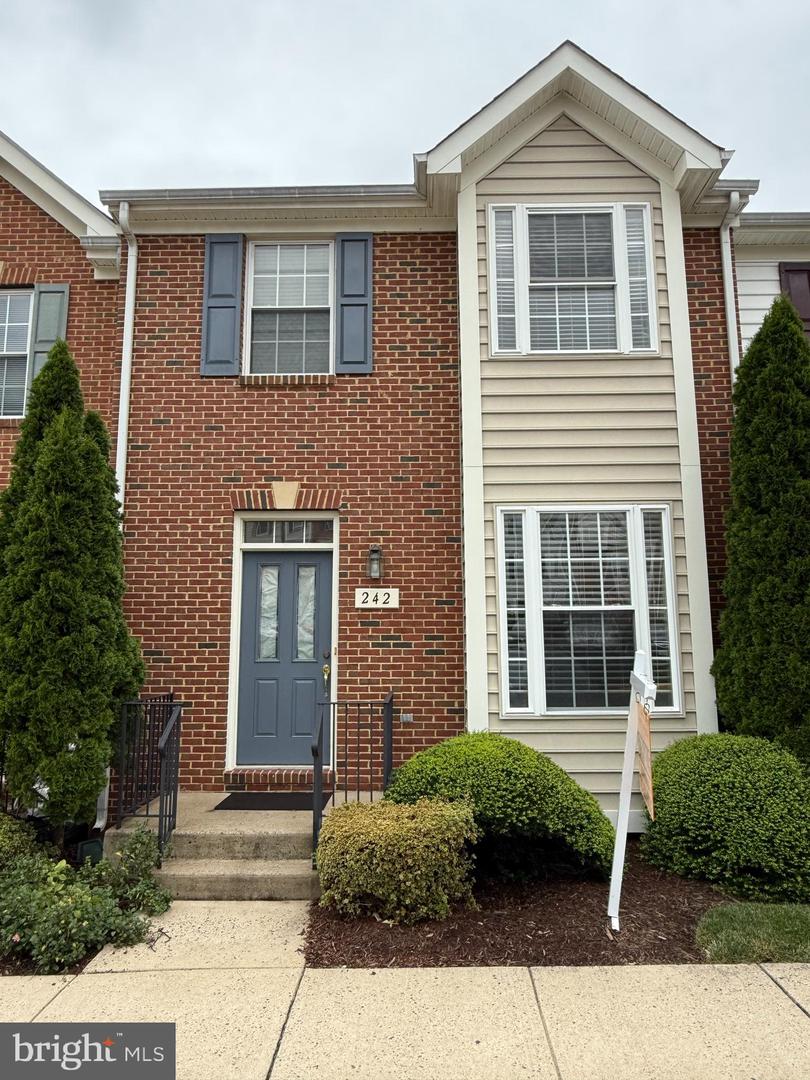 242 KIRBY ST, MANASSAS PARK, Virginia 20111, 3 Bedrooms Bedrooms, ,3 BathroomsBathrooms,Residential,For sale,242 KIRBY ST,VAMP2003140 MLS # VAMP2003140