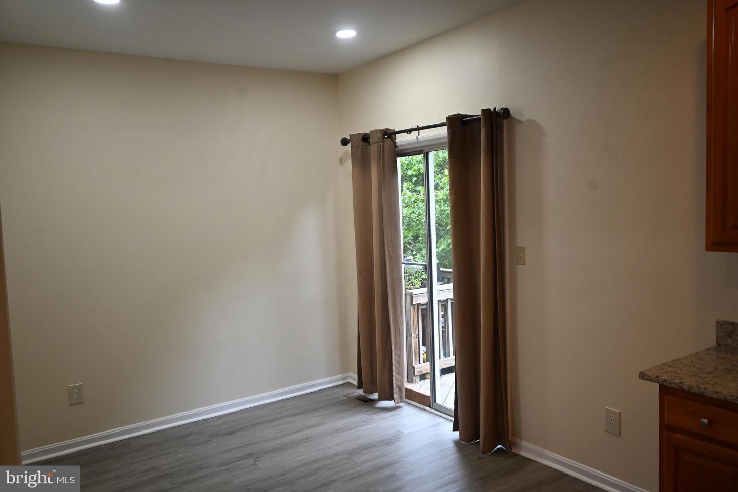 242 KIRBY ST, MANASSAS PARK, Virginia 20111, 3 Bedrooms Bedrooms, ,3 BathroomsBathrooms,Residential,For sale,242 KIRBY ST,VAMP2003140 MLS # VAMP2003140