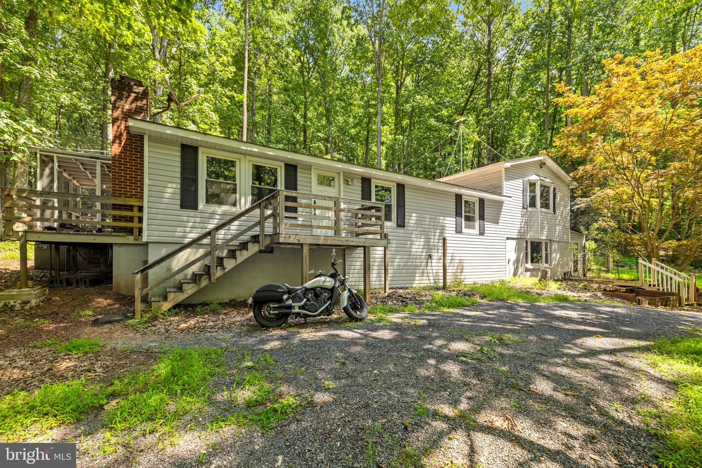 247 MARSDEN HEIGHTS RD, LINDEN, Virginia 22642, 4 Bedrooms Bedrooms, ,2 BathroomsBathrooms,Residential,For sale,247 MARSDEN HEIGHTS RD,VAWR2011626 MLS # VAWR2011626