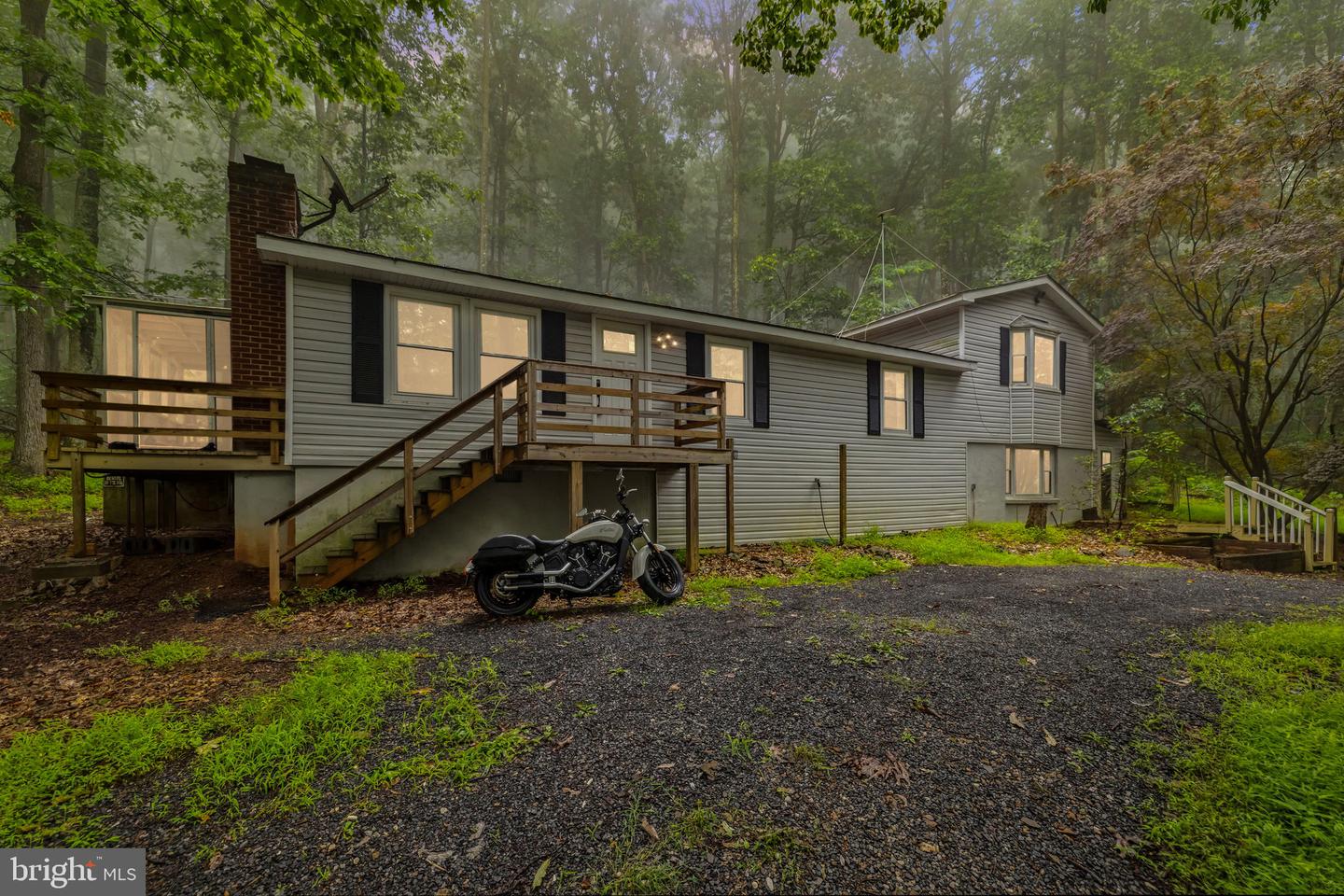 247 MARSDEN HEIGHTS RD, LINDEN, Virginia 22642, 4 Bedrooms Bedrooms, ,2 BathroomsBathrooms,Residential,For sale,247 MARSDEN HEIGHTS RD,VAWR2011626 MLS # VAWR2011626