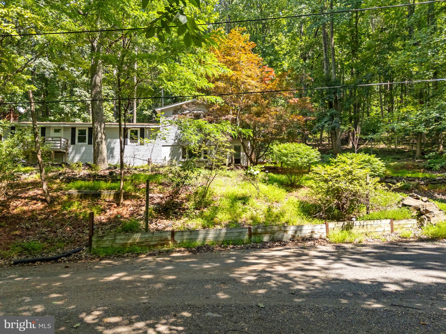 247 MARSDEN HEIGHTS RD, LINDEN, Virginia 22642, 4 Bedrooms Bedrooms, ,2 BathroomsBathrooms,Residential,For sale,247 MARSDEN HEIGHTS RD,VAWR2011626 MLS # VAWR2011626