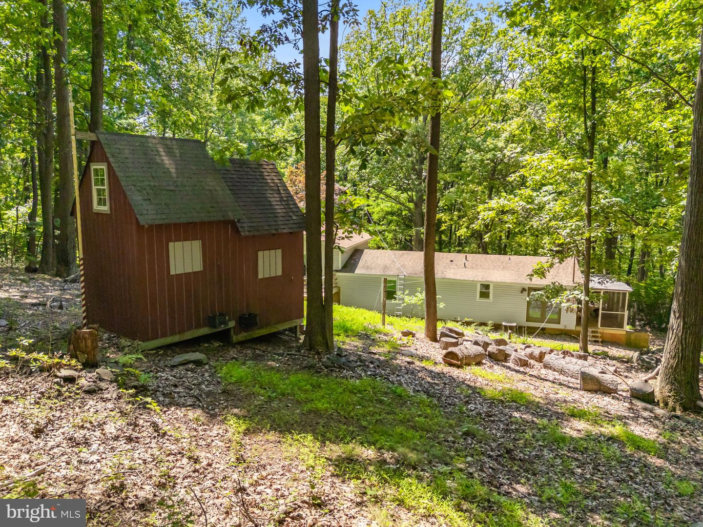 247 MARSDEN HEIGHTS RD, LINDEN, Virginia 22642, 4 Bedrooms Bedrooms, ,2 BathroomsBathrooms,Residential,For sale,247 MARSDEN HEIGHTS RD,VAWR2011626 MLS # VAWR2011626