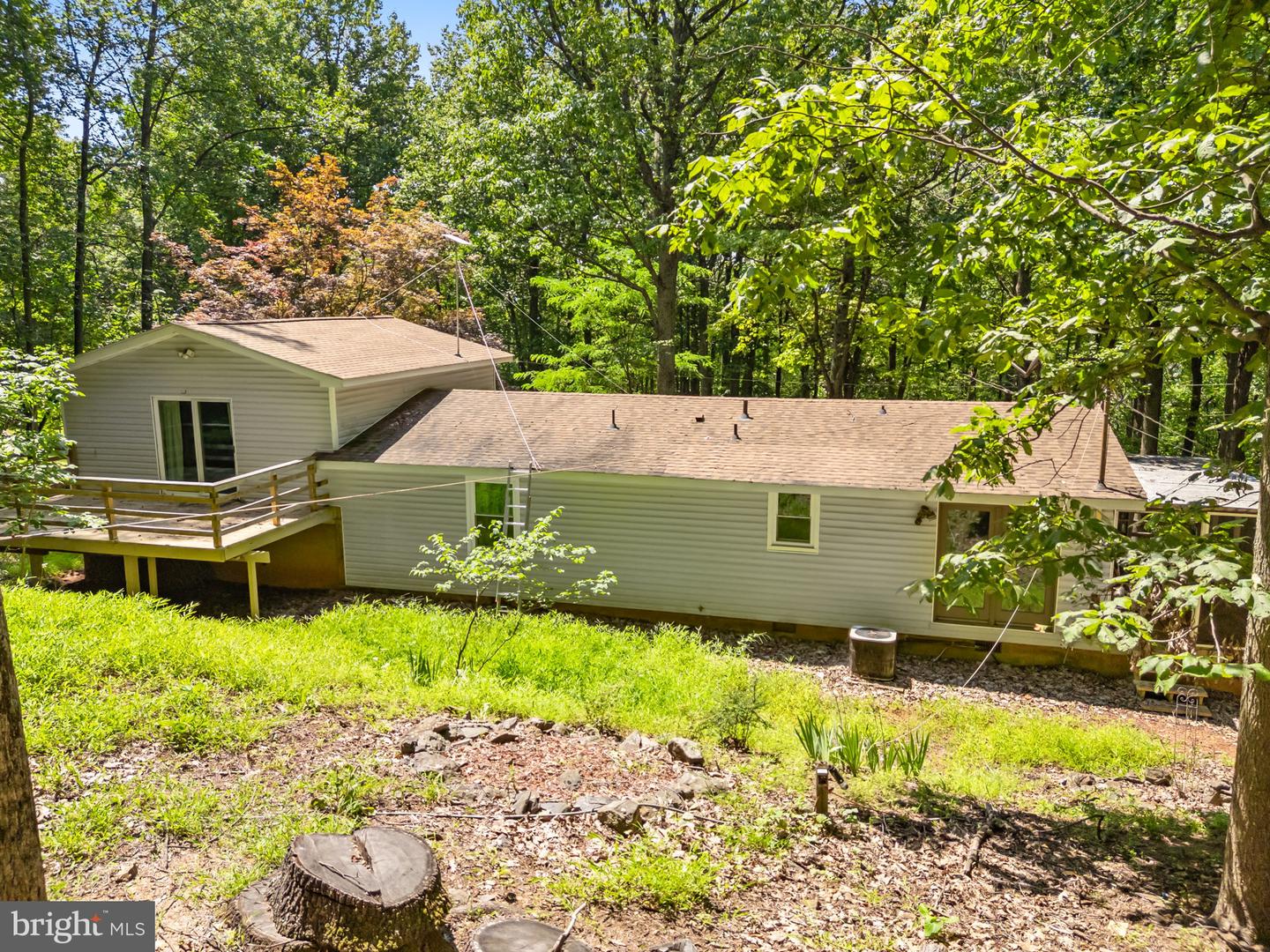 247 MARSDEN HEIGHTS RD, LINDEN, Virginia 22642, 4 Bedrooms Bedrooms, ,2 BathroomsBathrooms,Residential,For sale,247 MARSDEN HEIGHTS RD,VAWR2011626 MLS # VAWR2011626